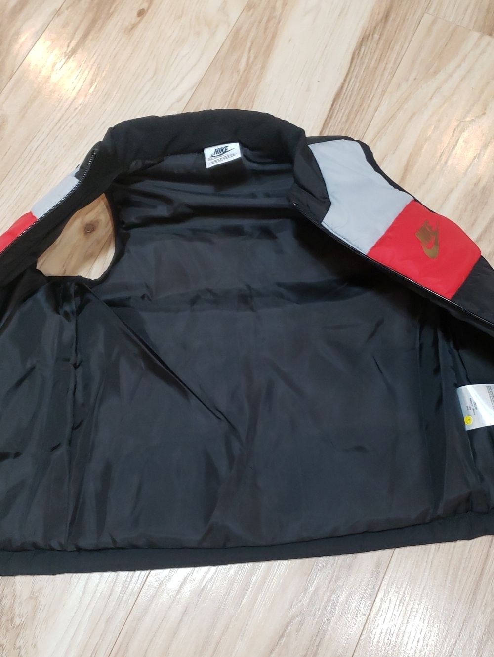 Boys 4-5 Yrs Old Zip Up Nike Puffer Jacket Vest Hiking Trails Rv Travel - Picture 4 of 6